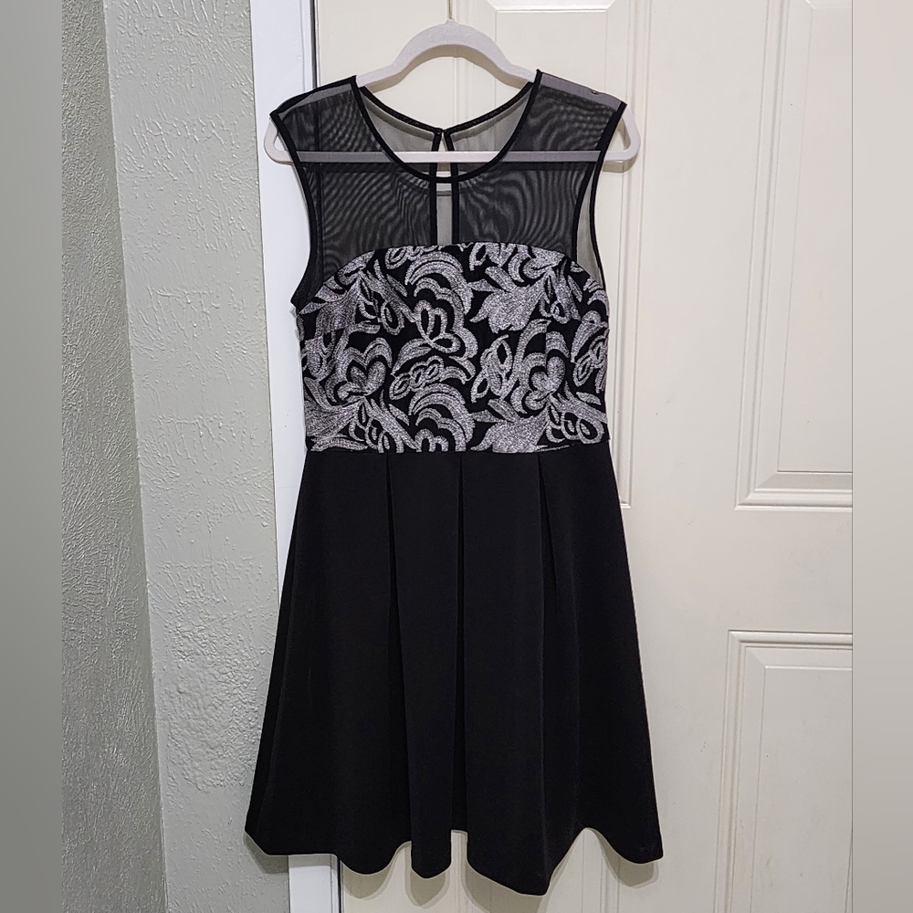 SD Collection Dress Metallic Embroidery Detail